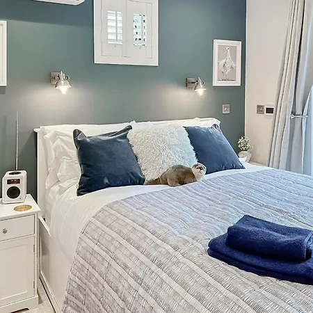 홀리데이파크 York Marina