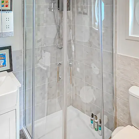 홀리데이파크 York Marina *