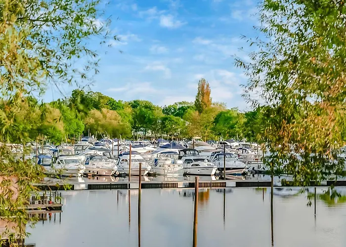 Holiday park York Marina